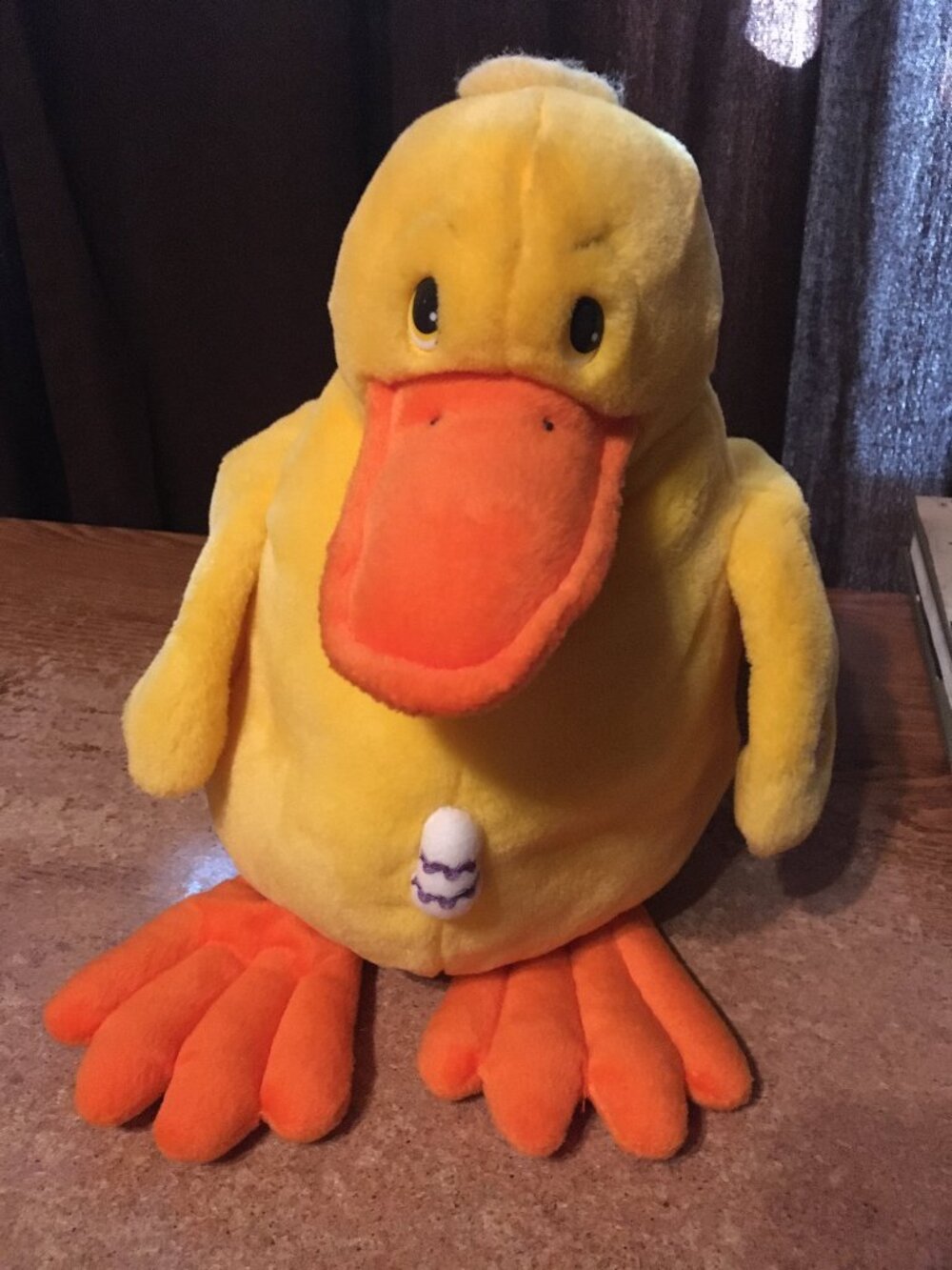 QUACKING TALKING EASTER DUCK PLUSH PLAYS HERE COMES PETER COTTONTAIL WORKING
